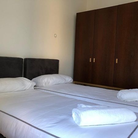 Rua Tenente Campos Rego, Ground Floor 科英布拉 外观 照片